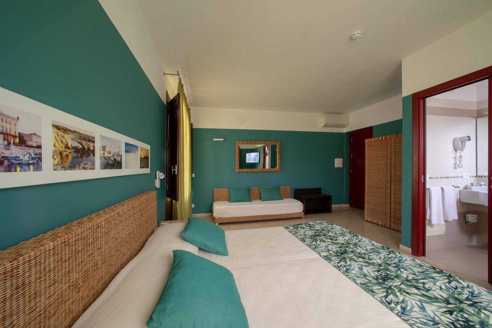 Insula Hotel